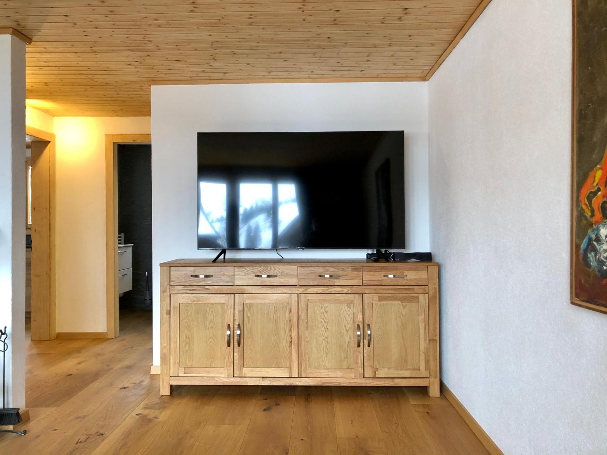 Beautiful Apartment With Stunning View Gsteig Exterior photo